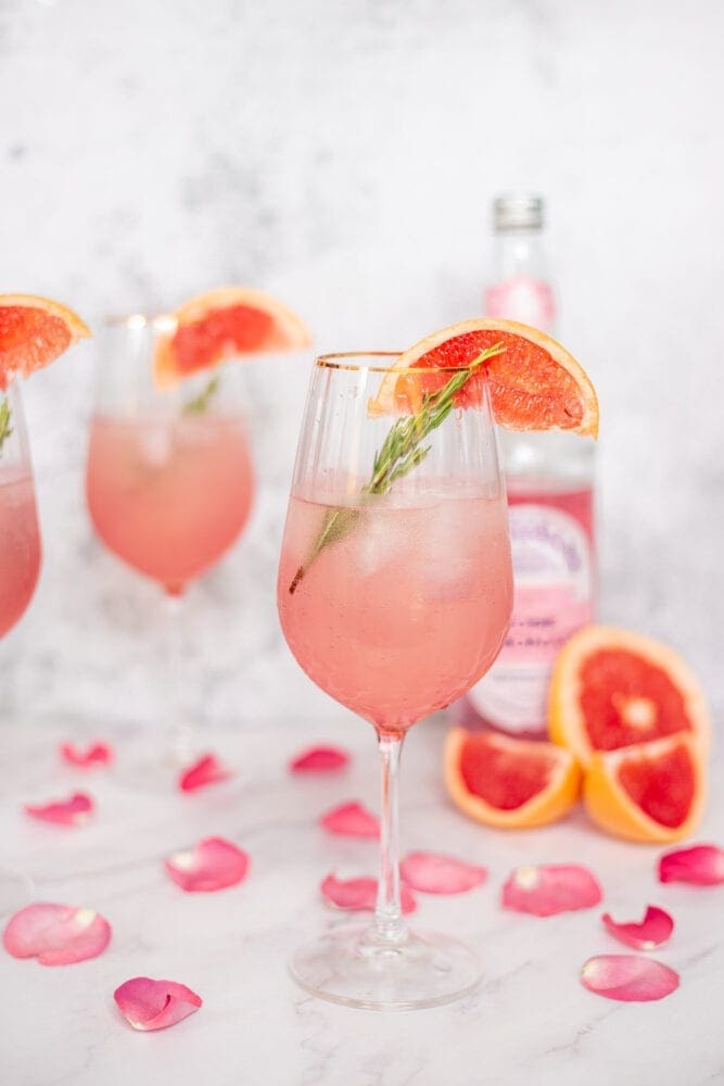 Grapefruit Rosemary Gin Spritz Cocktail Recipe Rose Lemonade Fentimans Prosecco