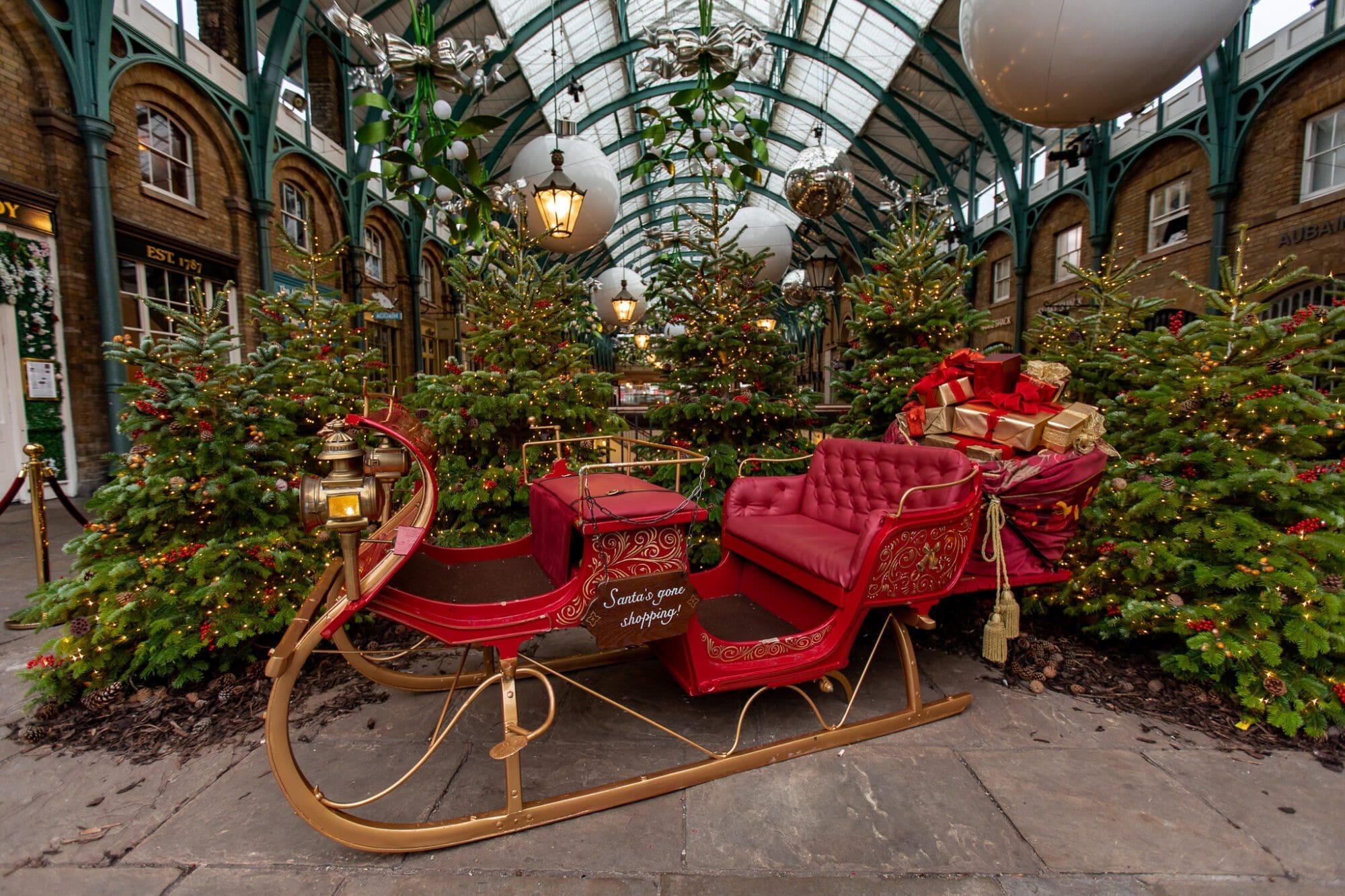 Covent Garden Piazza Christmas in London Display Instagram Photo Opp Sleigh Landscape