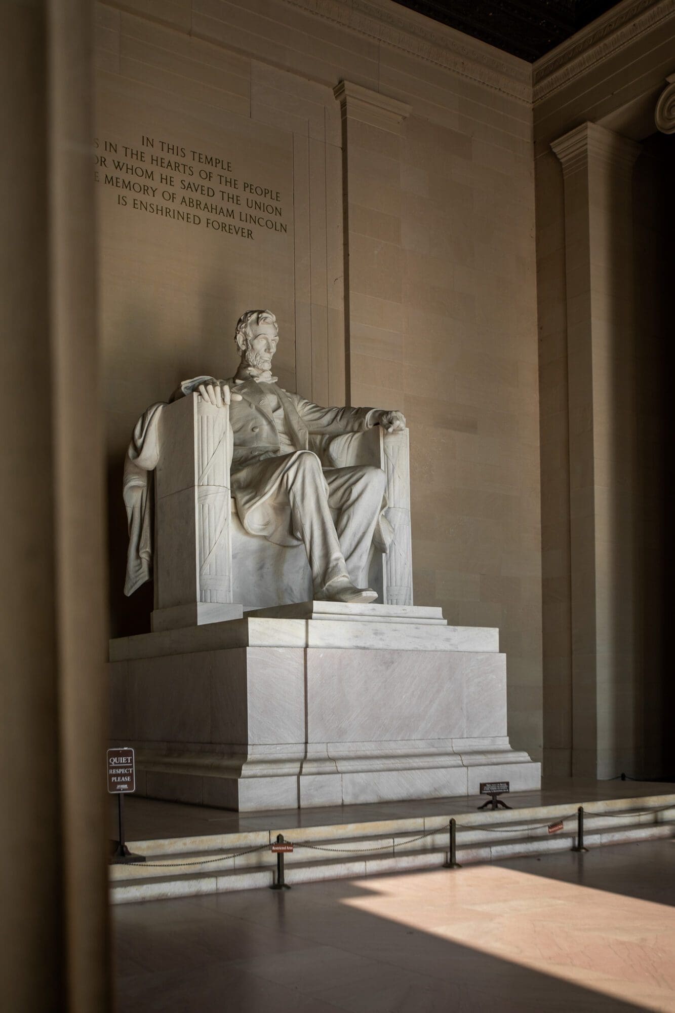 Lincoln Memorial Washington DC Travel Guide Things to Do Sightseeing