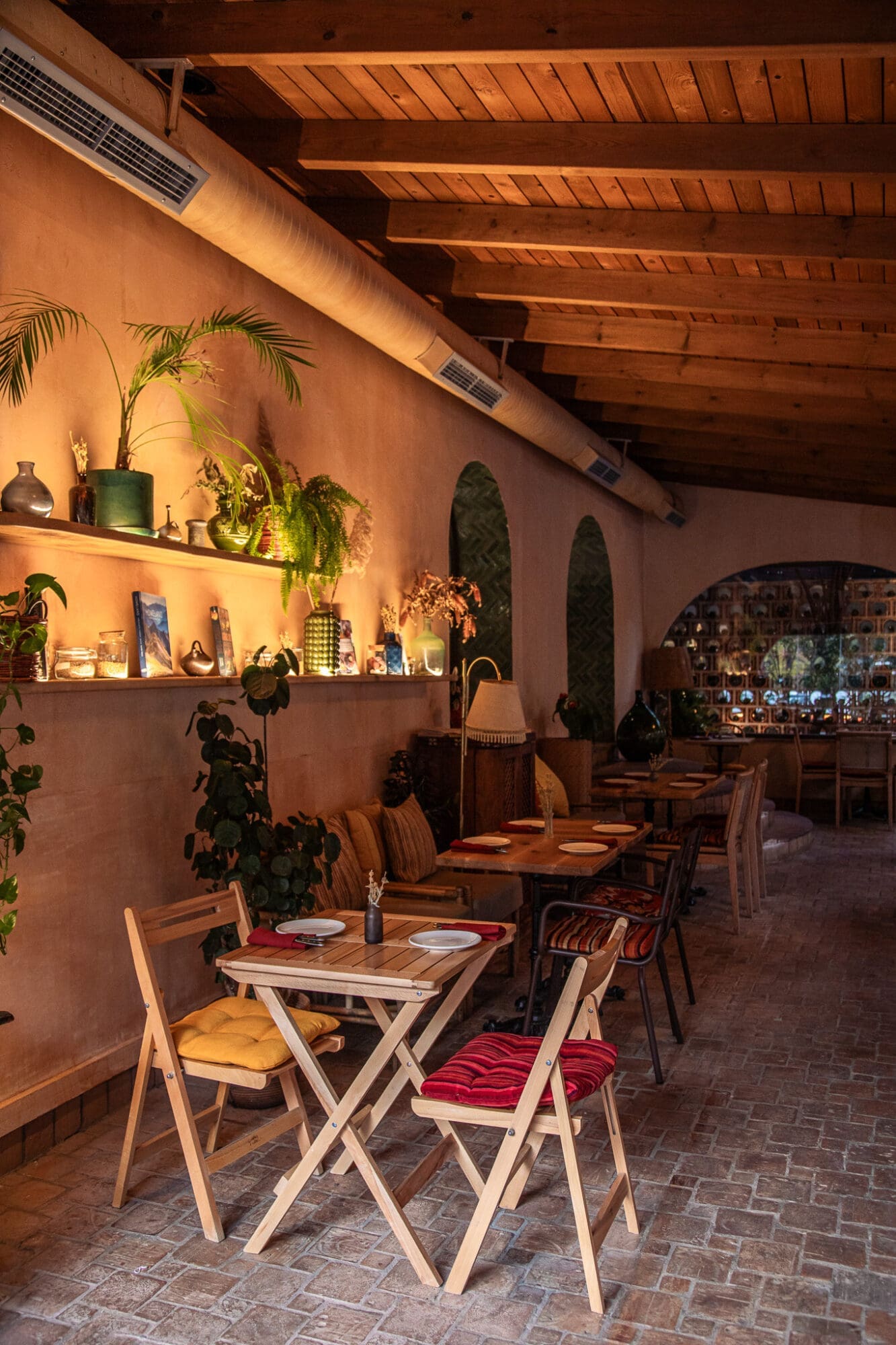 EOS Mezze Bar Restaurants Things to do in Tirana Albania Interiors