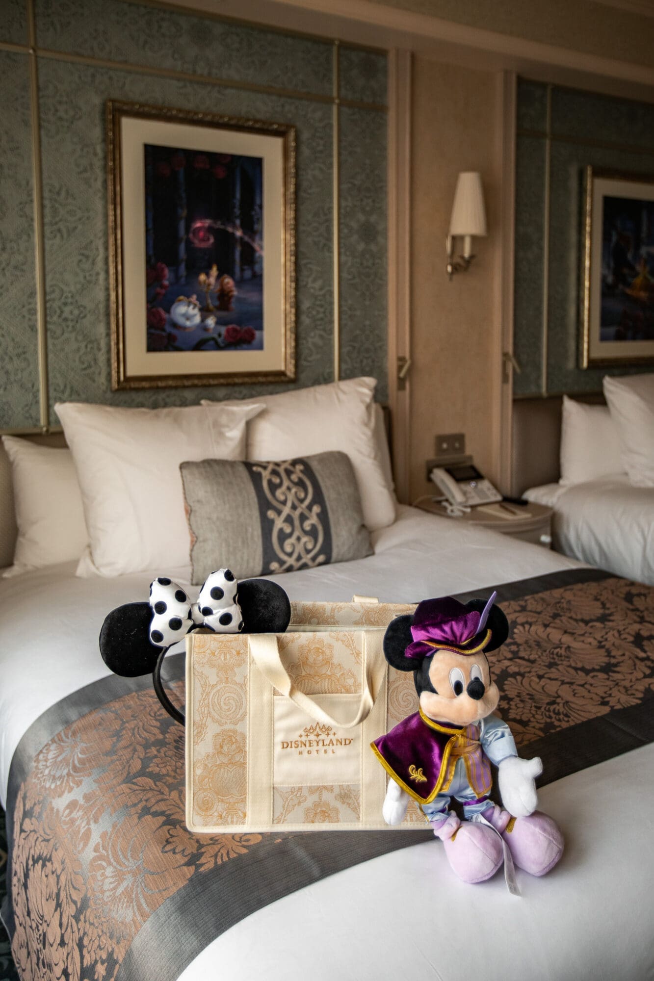 Superior Room Disneyland Hotel Paris 1
