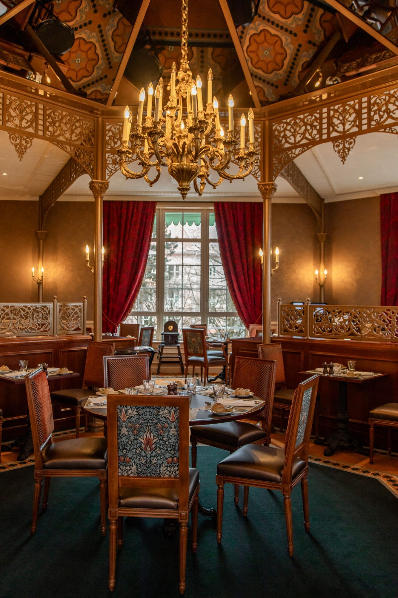 The Royal Banquet Disneyland Hotel Paris Restaurant Dining Review