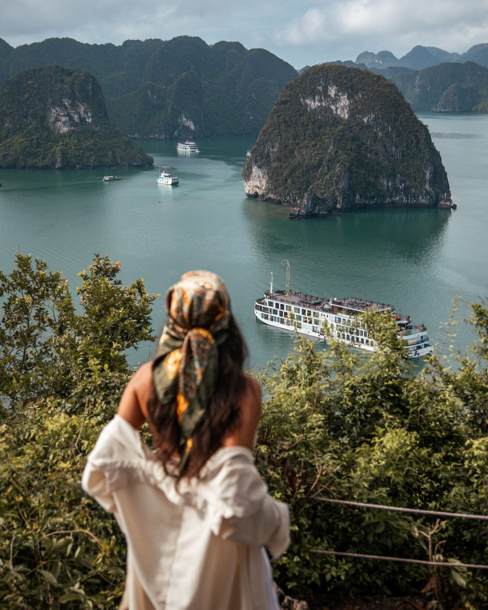 Ha Long Bay Ti Top mountain view