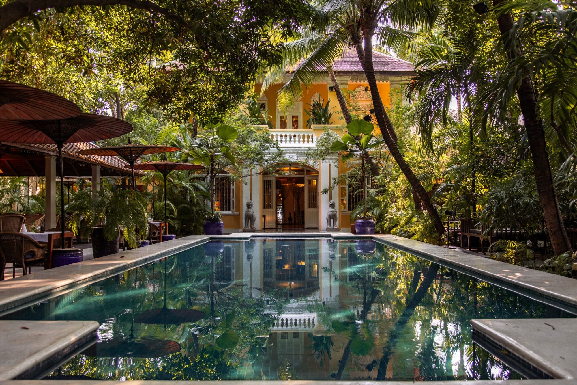 Where to stay in Cambodia Pavilion Hotel Courtyard Lush Pool