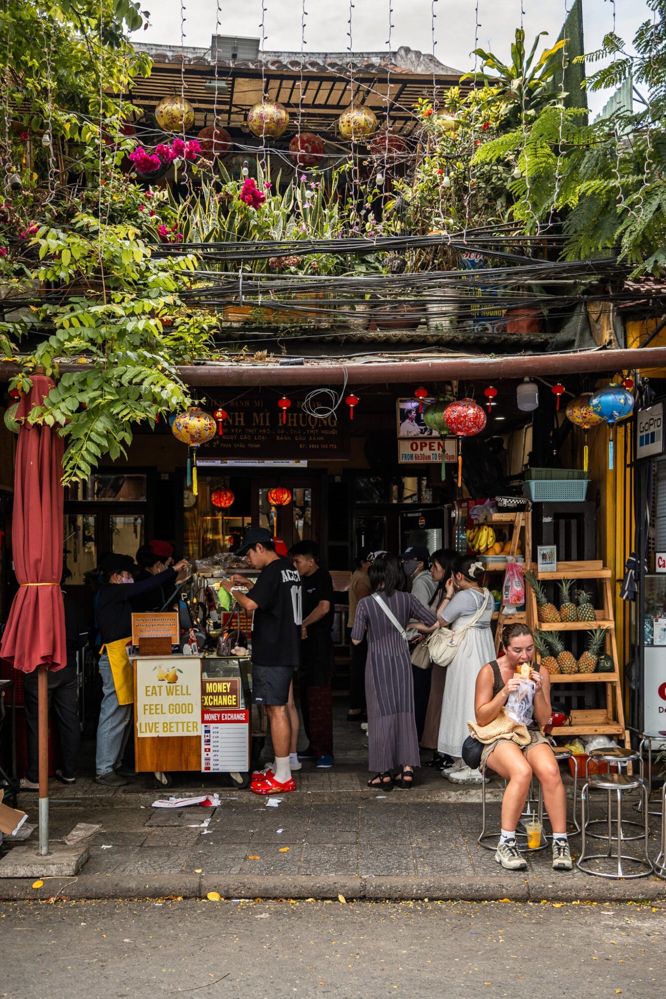 Bánh Mì Phượng Things to do in Hoi An Best banh mi Vietnam