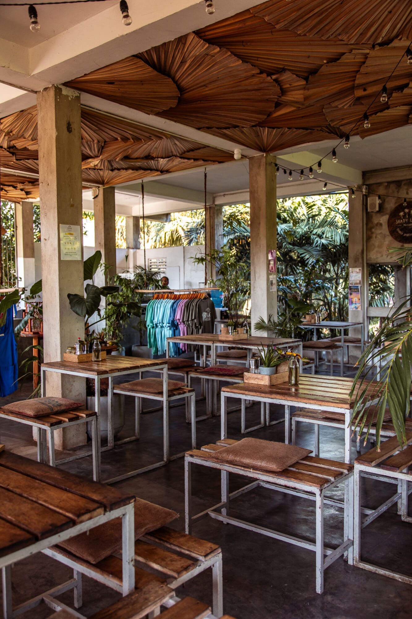 Shady Lane Mirissa Brunch Breakfast Restaurant Interiors