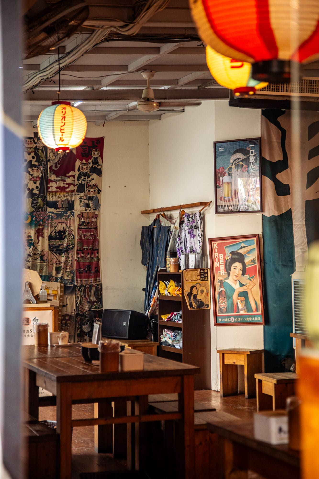 Chuan Yi Shao - Hai'an Store 串亦燒-海安店 Izakaya Restaurant Tainan Japanese Dining Interiors