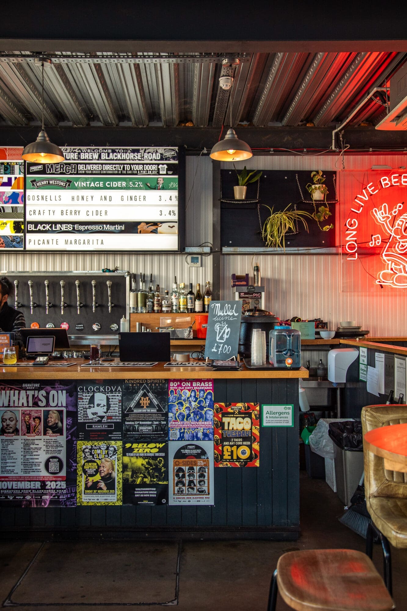 Signature Brew Walthamstow Blackhorse Beer Mile Bar