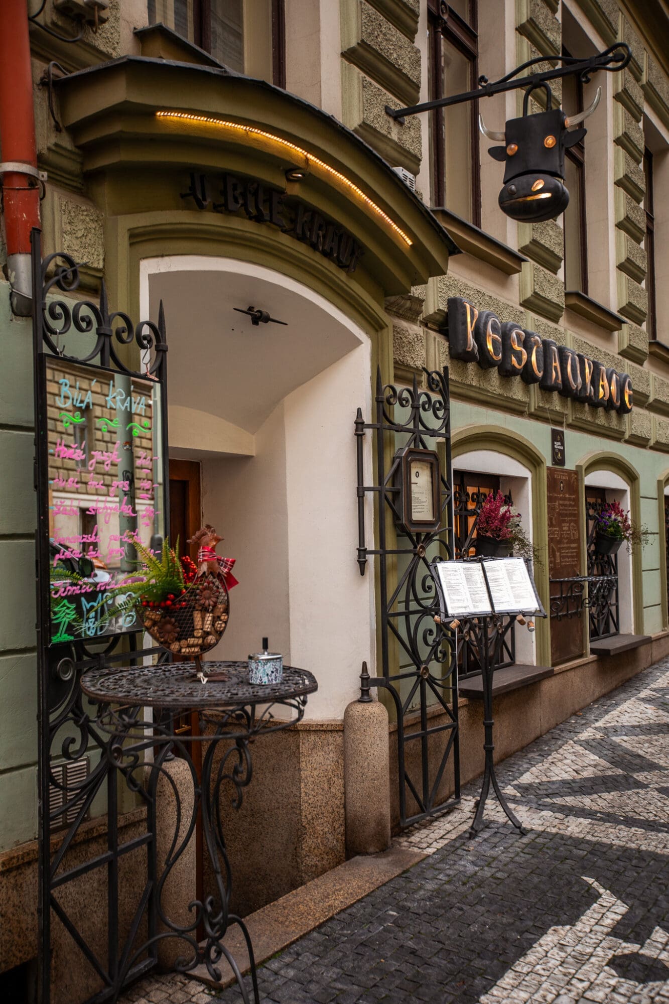 Bílá kráva Exterior where to eat in Prague