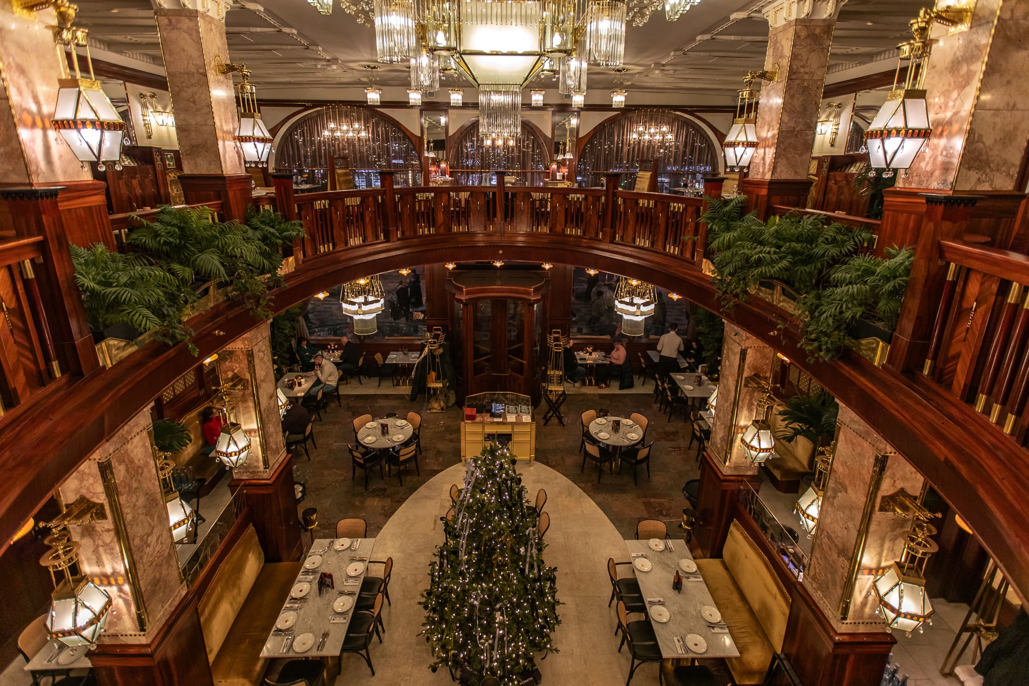 Le Petit Beef Bar Prague Restaurant Interiors Christmas Tree Art Deco Dining Room