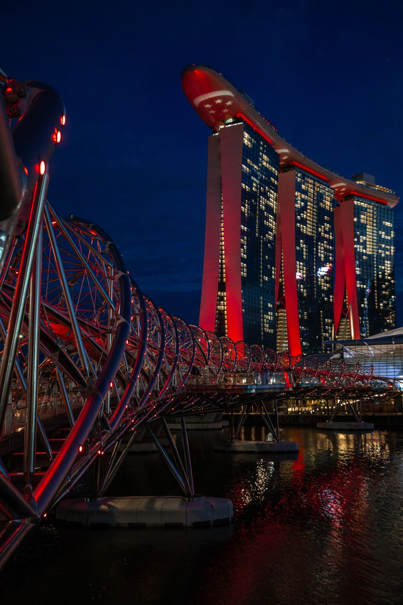 Singapore photography spots Helix Bridge