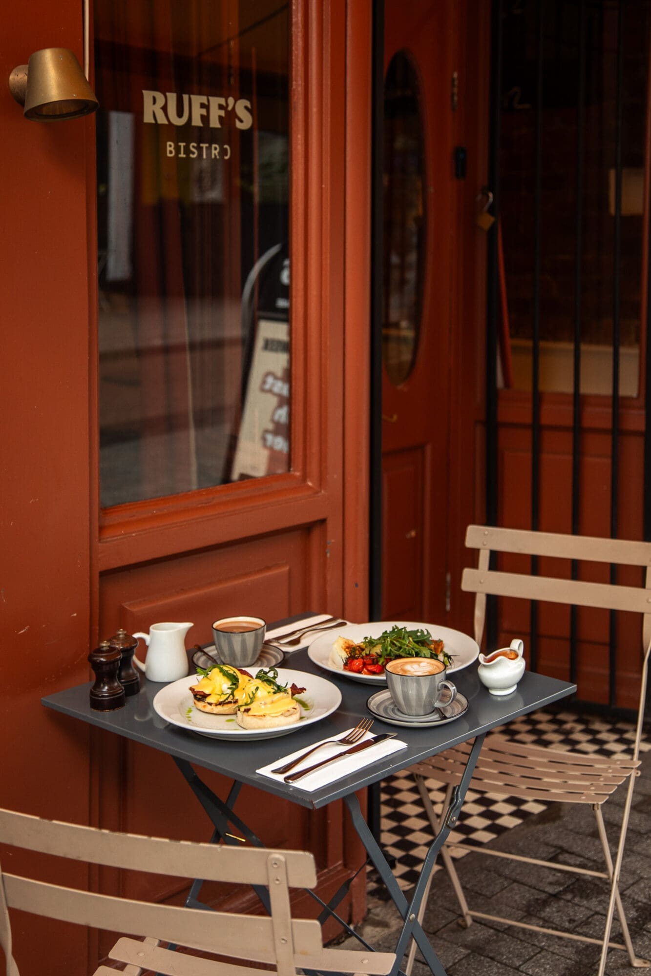 Ruff's Bistro Walthamstow Village Guide Restaurants in Walthamstow Orford Road Breakfast Brunch