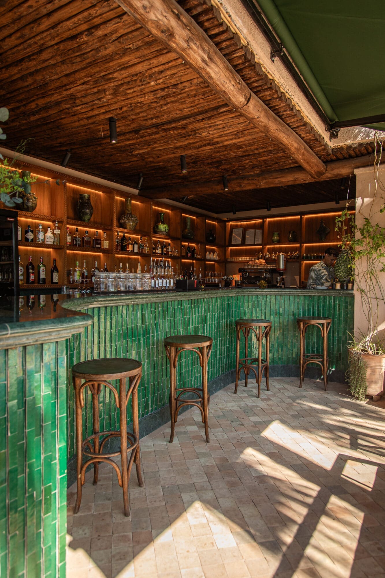 Noujoum Bar Rooftop Restaurant Marrakech IZZA