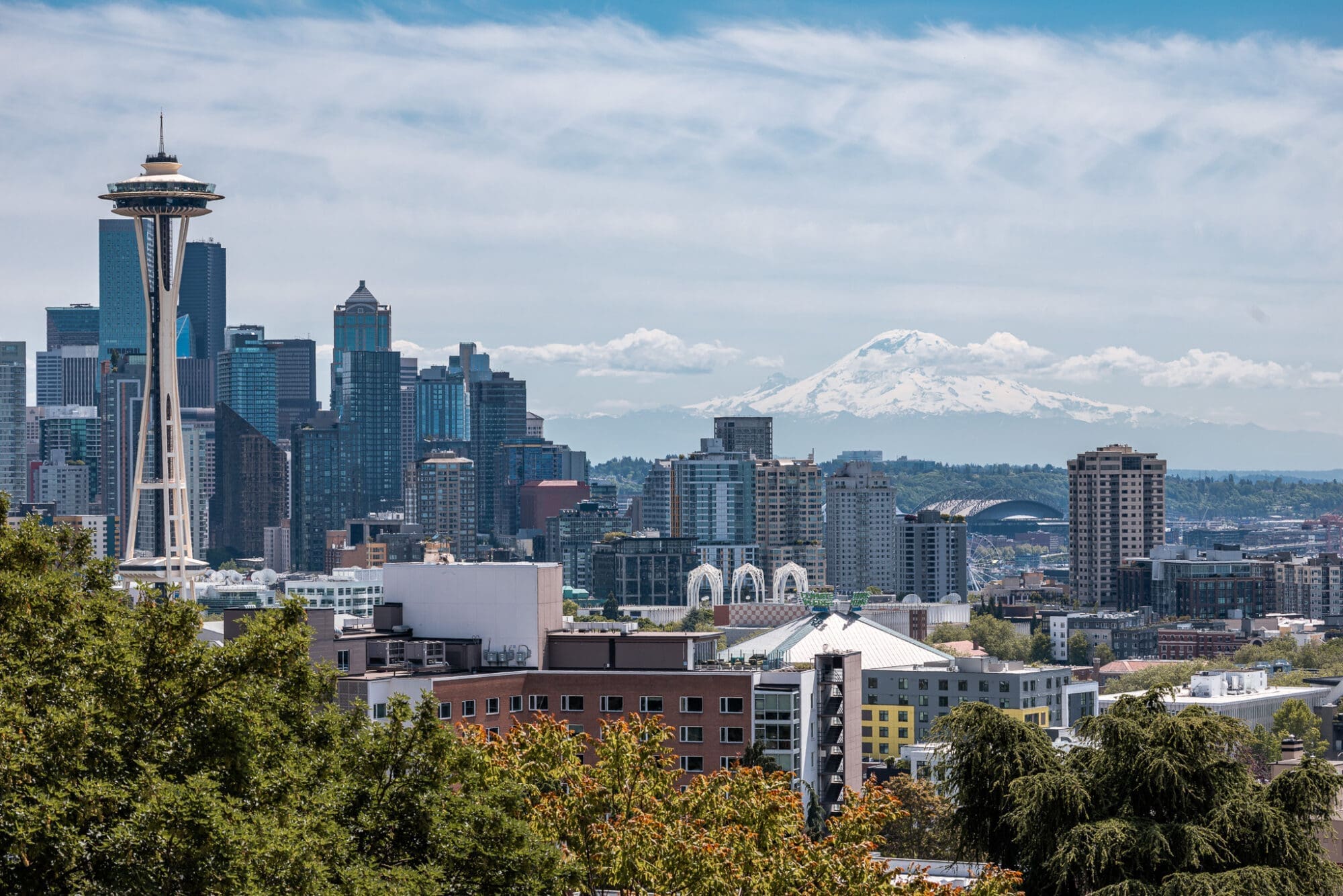 Seattle City View from Kerry Park Space Needle Mount Rainier
