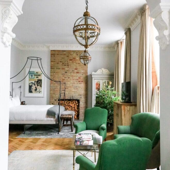 Artist Residence Chelsea Belgravia Hotel London Where to Stay Sleep Guide Travel UK Blogger Influencer