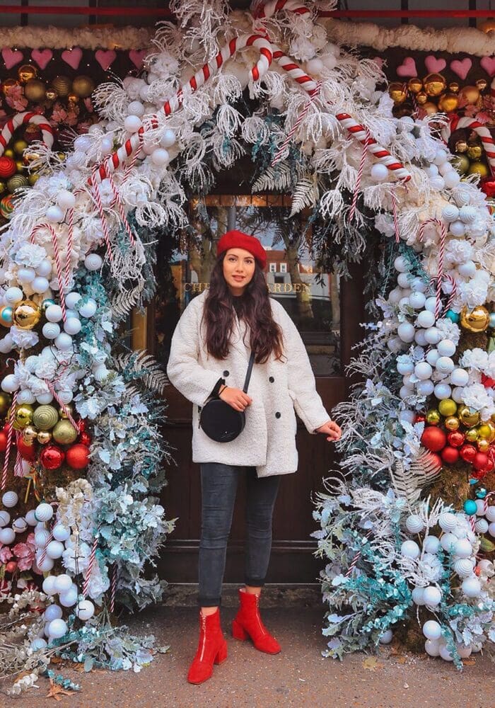 Christmas Displays London Instagram Guide The Ivy Chelsea