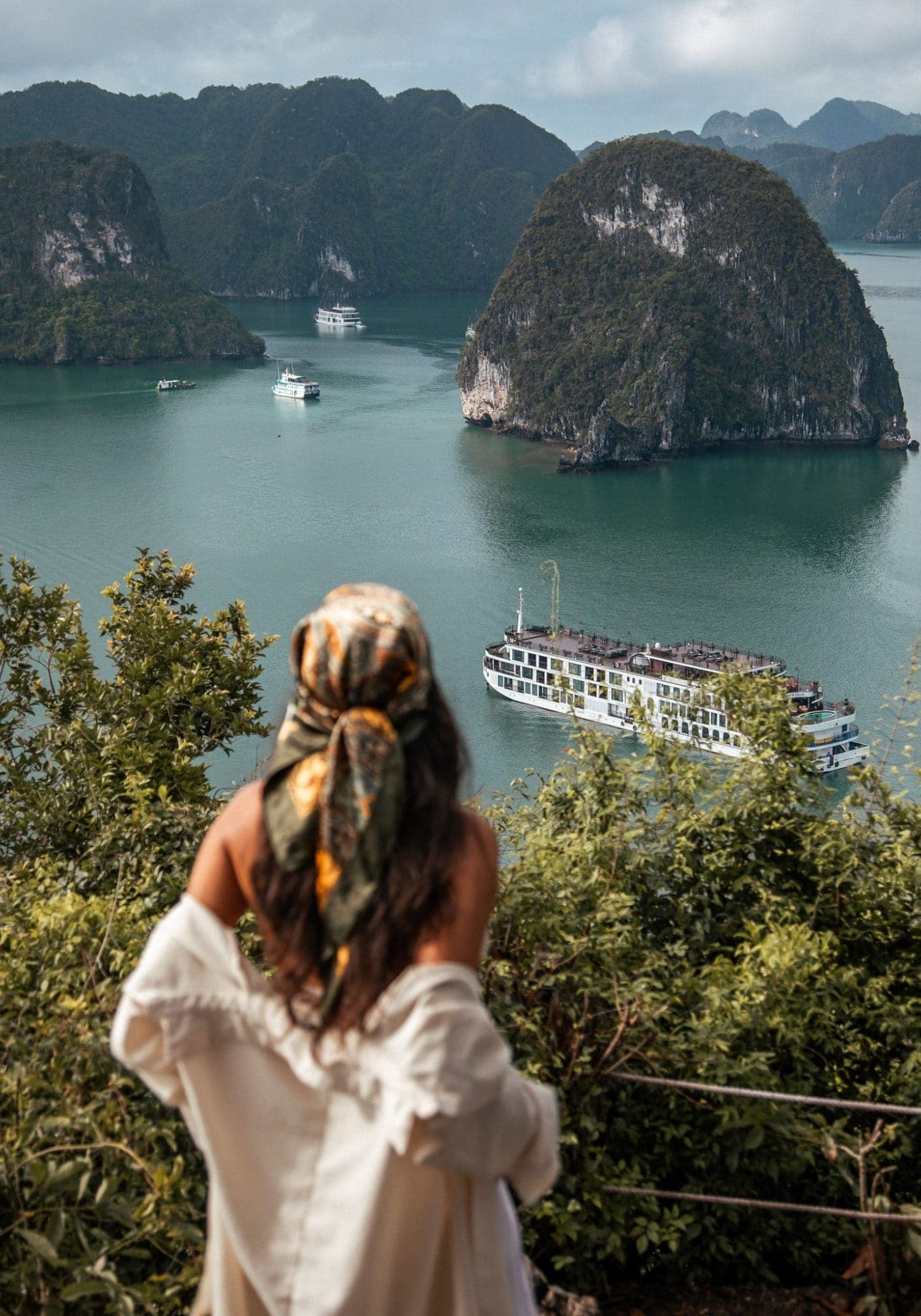 Ha Long Bay Ti Top mountain view