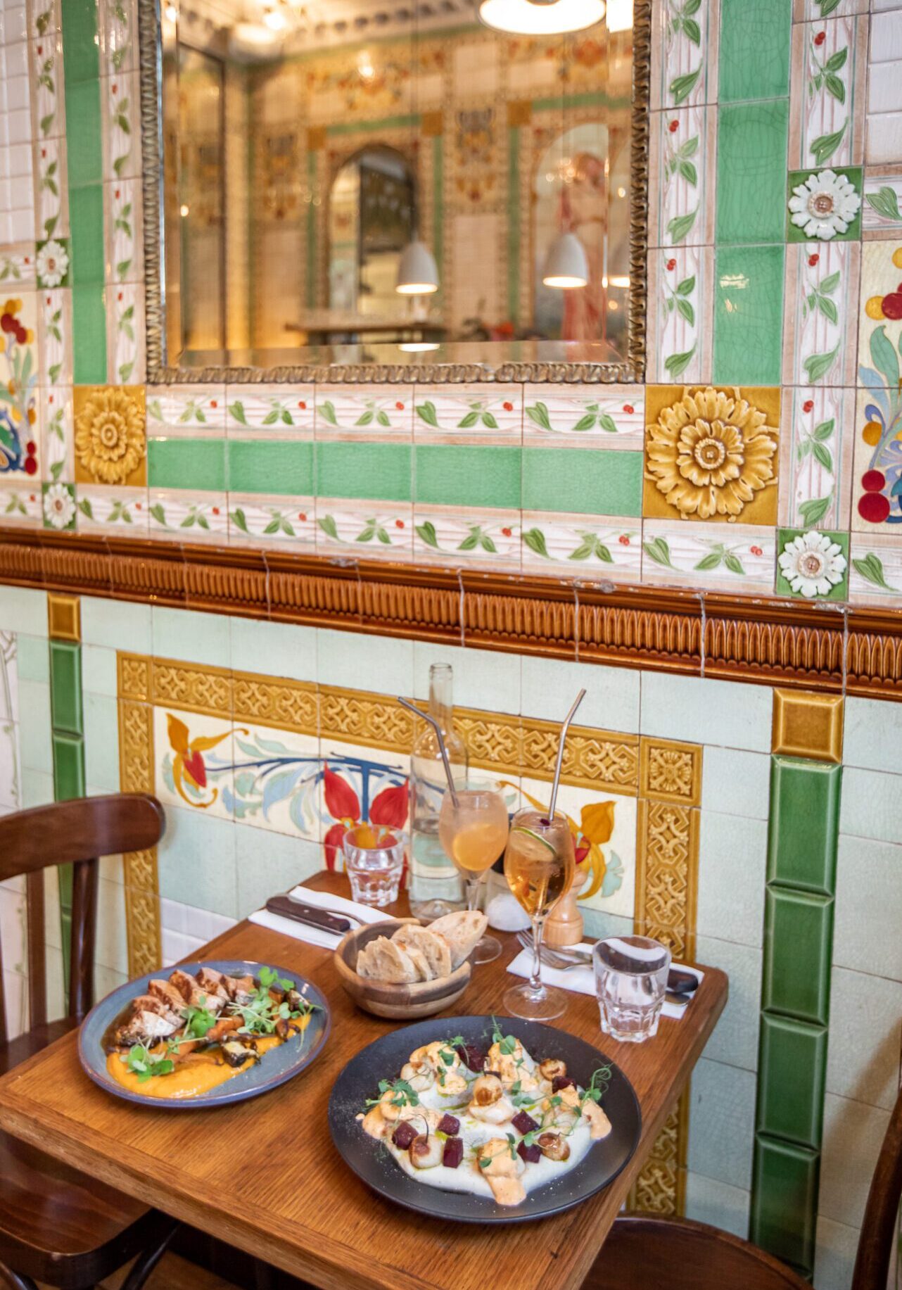 Poulette Restaurant Art Nouveau Interiors Paris Food