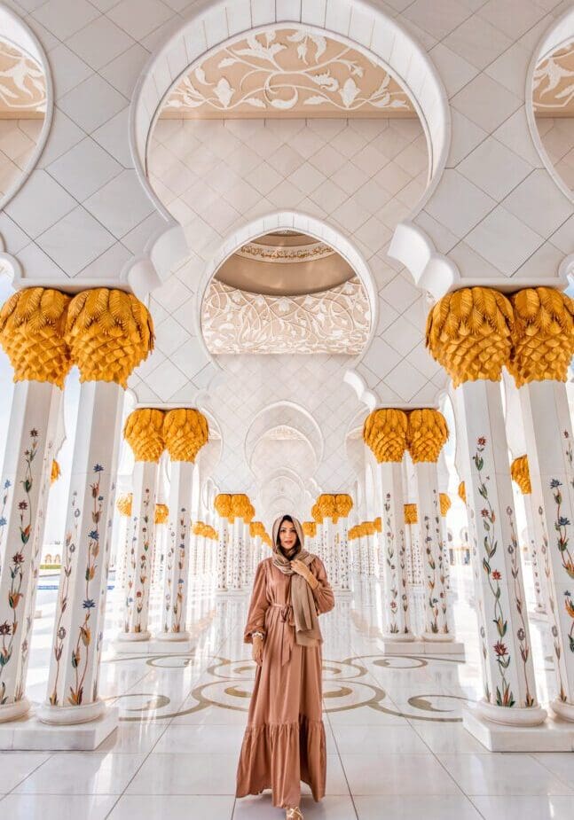 Sheikh Zayed Mosque Abu Dhabi Travel Blogger Things To Do