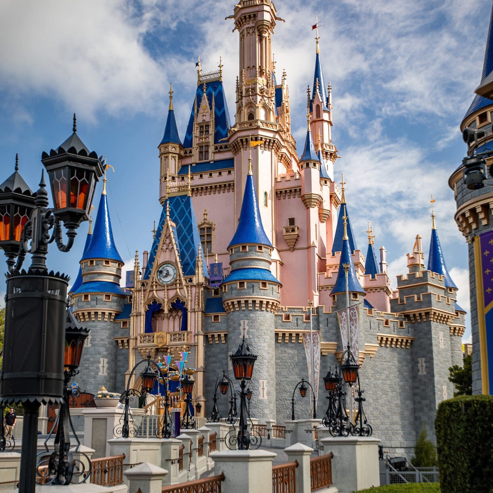 Walt Disney World Magic Kingdom Cinderellas Castle